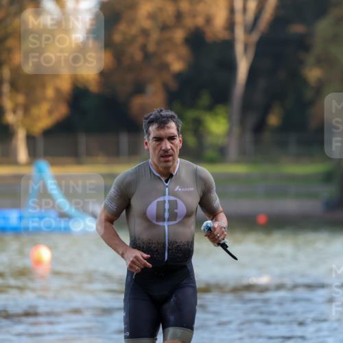 08.09.2024 - Stadtparktriathlon Michael Strokosch http://msf.ph/oto/7017093 08.09.2024 08:48:57 Schwimmen 42 meine-sportfotos.de