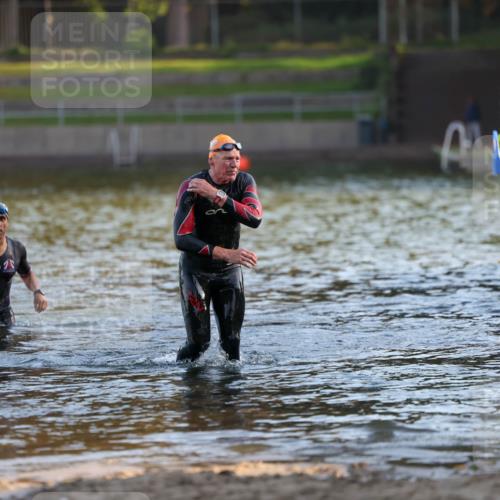 08.09.2024 - Stadtparktriathlon Michael Strokosch http://msf.ph/oto/7017180 08.09.2024 08:49:11 Schwimmen 88 meine-sportfotos.de