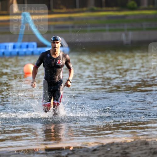 08.09.2024 - Stadtparktriathlon Michael Strokosch http://msf.ph/oto/7017241 08.09.2024 08:49:15 Schwimmen 2, 88 meine-sportfotos.de
