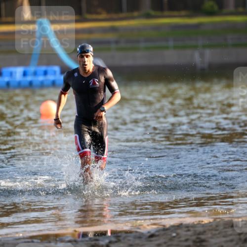 08.09.2024 - Stadtparktriathlon Michael Strokosch http://msf.ph/oto/7017252 08.09.2024 08:49:15 Schwimmen 2, 88 meine-sportfotos.de