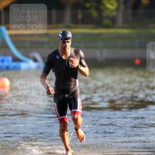 08.09.2024 - Stadtparktriathlon Michael Strokosch http://msf.ph/oto/7017297 08.09.2024 08:49:17 Schwimmen 2, 88 meine-sportfotos.de