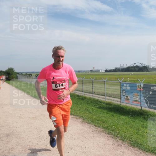 08.09.2024 - Airport Race Miley Keyser http://msf.ph/oto/7017684 08.09.2024 12:39:17 Laufen OLYMPUS, DIGITAL, CAMERA meine-sportfotos.de