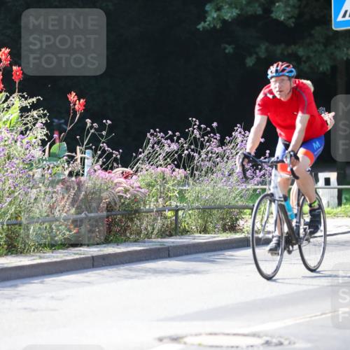 08.09.2024 - Stadtparktriathlon Zöllner http://msf.ph/oto/7019088 08.09.2024 10:09:10 Radfahren 186, 213, 232, 236 meine-sportfotos.de