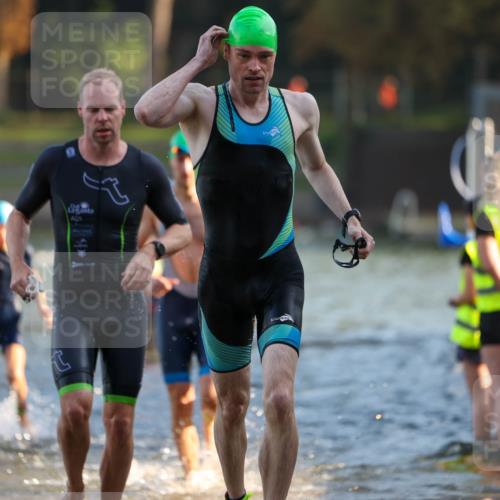 08.09.2024 - Stadtparktriathlon Michael Strokosch http://msf.ph/oto/7019298 08.09.2024 08:59:26 Schwimmen 107, 109, 113, 117, 119, 128 meine-sportfotos.de
