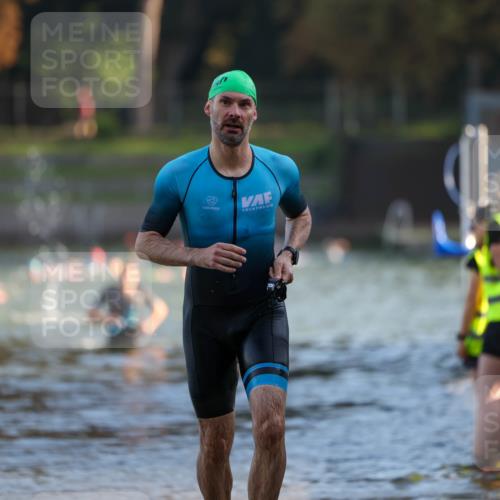 08.09.2024 - Stadtparktriathlon Michael Strokosch http://msf.ph/oto/7019591 08.09.2024 08:59:51 Schwimmen 124 meine-sportfotos.de