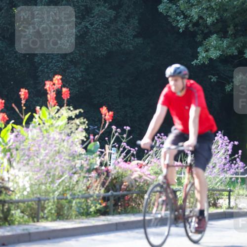 08.09.2024 - Stadtparktriathlon Zöllner http://msf.ph/oto/7019788 08.09.2024 10:14:14 Radfahren 201, 202, 205, 231 meine-sportfotos.de