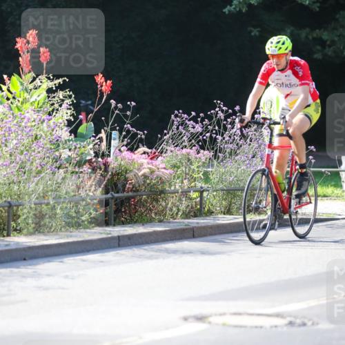 08.09.2024 - Stadtparktriathlon Zöllner http://msf.ph/oto/7020078 08.09.2024 10:16:16 Radfahren 192, 194, 195, 218, 223, 225, 237, 244 meine-sportfotos.de