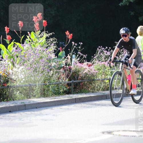 08.09.2024 - Stadtparktriathlon Zöllner http://msf.ph/oto/7020090 08.09.2024 10:16:18 Radfahren 192, 194, 195, 218, 223, 225, 237, 244, 255 meine-sportfotos.de