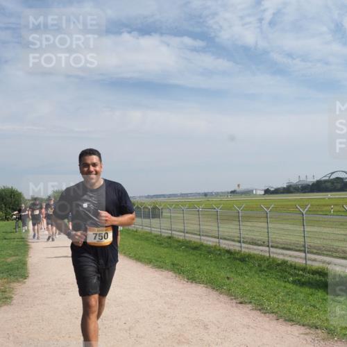 08.09.2024 - Airport Race Miley Keyser http://msf.ph/oto/7020537 08.09.2024 12:42:48 Laufen OLYMPUS, DIGITAL, CAMERA meine-sportfotos.de