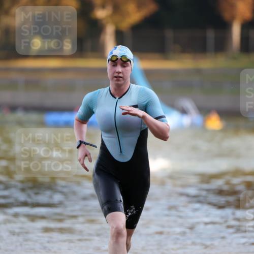 08.09.2024 - Stadtparktriathlon Michael Strokosch http://msf.ph/oto/7020600 08.09.2024 09:05:38 Schwimmen 159 meine-sportfotos.de