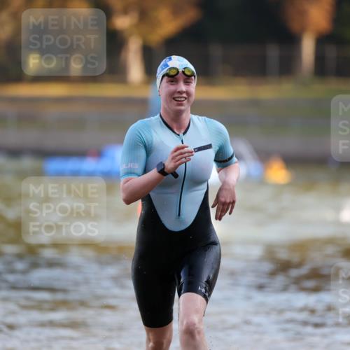 08.09.2024 - Stadtparktriathlon Michael Strokosch http://msf.ph/oto/7020606 08.09.2024 09:05:38 Schwimmen 159 meine-sportfotos.de