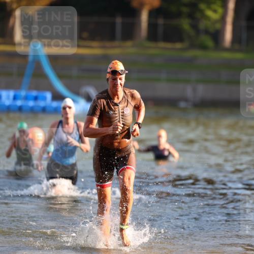 08.09.2024 - Stadtparktriathlon Michael Strokosch http://msf.ph/oto/7021135 08.09.2024 09:06:48 Schwimmen 138, 150, 163 meine-sportfotos.de