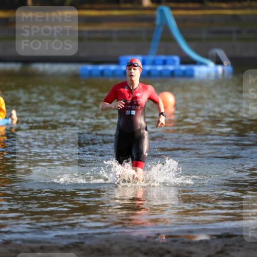 08.09.2024 - Stadtparktriathlon Michael Strokosch http://msf.ph/oto/7023230 08.09.2024 09:10:40 Schwimmen 148 meine-sportfotos.de