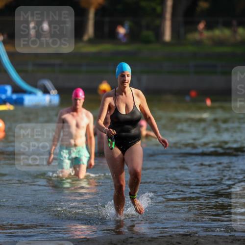 08.09.2024 - Stadtparktriathlon Michael Strokosch http://msf.ph/oto/7026061 08.09.2024 09:52:00 Schwimmen 219 meine-sportfotos.de