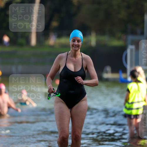 08.09.2024 - Stadtparktriathlon Michael Strokosch http://msf.ph/oto/7026094 08.09.2024 09:52:02 Schwimmen 202, 219, 253 meine-sportfotos.de