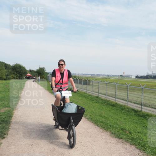 08.09.2024 - Airport Race Miley Keyser http://msf.ph/oto/7027226 08.09.2024 13:07:34 Laufen OLYMPUS, DIGITAL, CAMERA meine-sportfotos.de