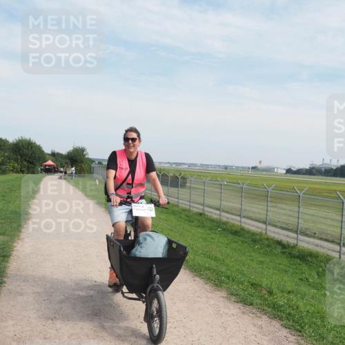 08.09.2024 - Airport Race Miley Keyser http://msf.ph/oto/7027229 08.09.2024 13:07:34 Laufen OLYMPUS, DIGITAL, CAMERA meine-sportfotos.de