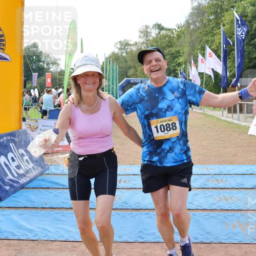 08.09.2024 - Airport Race Strokosch-Dieckow http://msf.ph/oto/7027763 08.09.2024 13:12:50 Ziel 977, 1088 meine-sportfotos.de