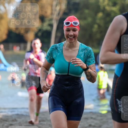 08.09.2024 - Stadtparktriathlon Michael Strokosch http://msf.ph/oto/7027803 08.09.2024 10:14:05 Schwimmen 284, 299, 304, 308, 311, 340, 344, 1937 meine-sportfotos.de