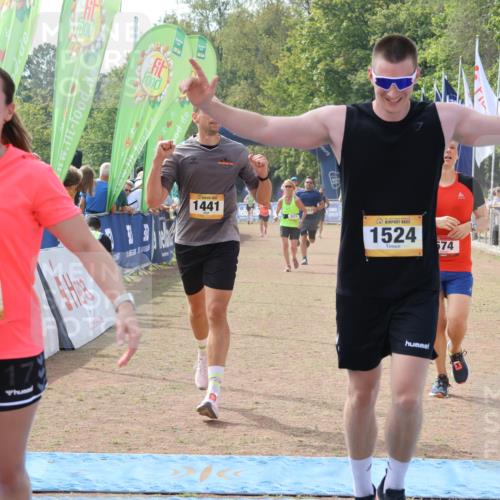 08.09.2024 - Airport Race Strokosch-Dieckow http://msf.ph/oto/7028565 08.09.2024 12:39:21 Ziel 371, 422, 573, 574, 743, 916, 1018, 1078, 1441, 1524 meine-sportfotos.de