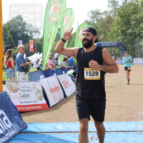 08.09.2024 - Airport Race Strokosch-Dieckow http://msf.ph/oto/7028959 08.09.2024 12:39:36 Ziel 128, 261, 511, 743, 758, 781, 1298, 1528, 3155 meine-sportfotos.de