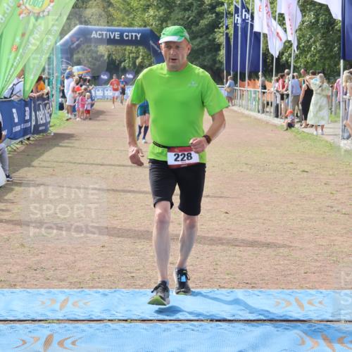 08.09.2024 - Airport Race Strokosch-Dieckow http://msf.ph/oto/7030212 08.09.2024 12:40:38 Ziel 41, 228, 405, 696, 1330, 3015 meine-sportfotos.de