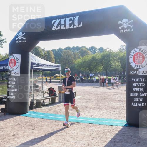 08.09.2024 - Stadtparktriathlon Luisa Fischer http://msf.ph/oto/7031398 08.09.2024 09:35:13 Ziel 87 meine-sportfotos.de