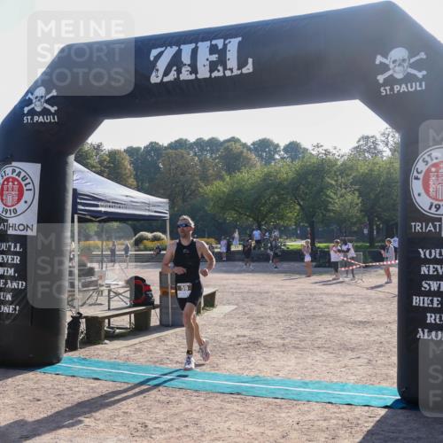08.09.2024 - Stadtparktriathlon Luisa Fischer http://msf.ph/oto/7031567 08.09.2024 09:38:43 Ziel 51, 59 meine-sportfotos.de