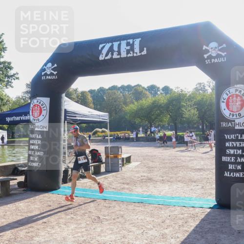 08.09.2024 - Stadtparktriathlon Luisa Fischer http://msf.ph/oto/7031584 08.09.2024 09:38:49 Ziel 35, 51, 59 meine-sportfotos.de