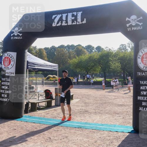 08.09.2024 - Stadtparktriathlon Luisa Fischer http://msf.ph/oto/7031625 08.09.2024 09:39:09 Ziel 68 meine-sportfotos.de