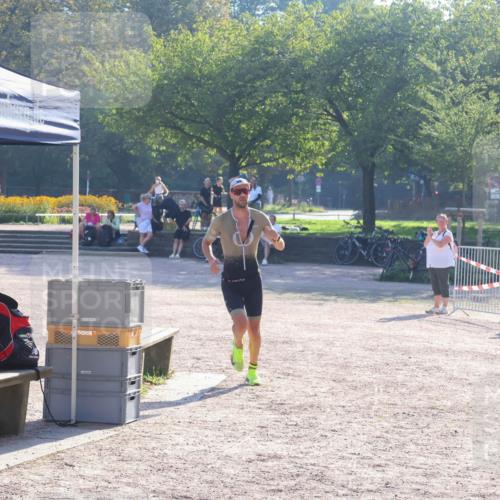 08.09.2024 - Stadtparktriathlon Luisa Fischer http://msf.ph/oto/7031833 08.09.2024 09:42:00 Ziel 44, 47, 78 meine-sportfotos.de