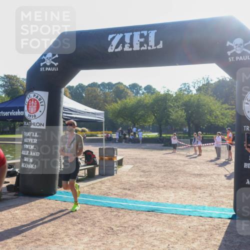 08.09.2024 - Stadtparktriathlon Luisa Fischer http://msf.ph/oto/7031843 08.09.2024 09:42:02 Ziel 44 meine-sportfotos.de