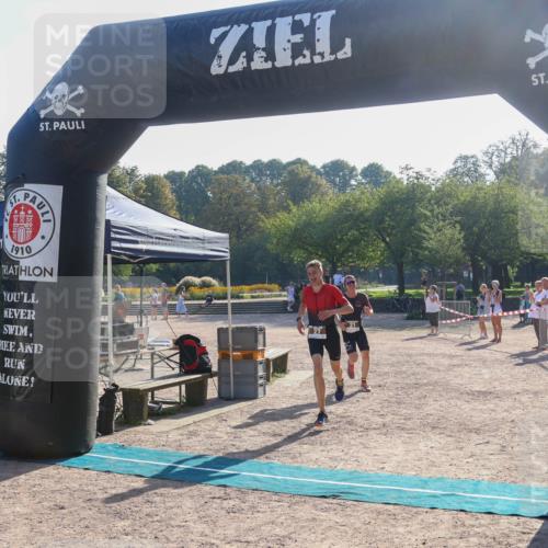 08.09.2024 - Stadtparktriathlon Luisa Fischer http://msf.ph/oto/7031959 08.09.2024 09:43:11 Ziel 21, 27, 63 meine-sportfotos.de