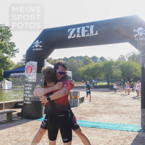 08.09.2024 - Stadtparktriathlon Luisa Fischer http://msf.ph/oto/7031981 08.09.2024 09:43:15 Ziel 21, 27, 63 meine-sportfotos.de