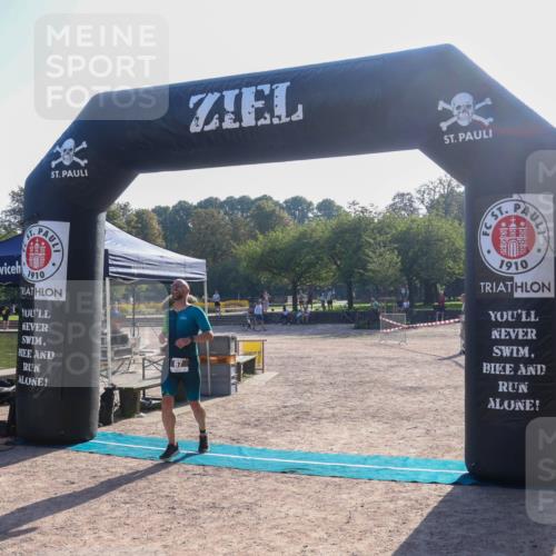 08.09.2024 - Stadtparktriathlon Luisa Fischer http://msf.ph/oto/7032584 08.09.2024 09:52:23 Ziel 67 meine-sportfotos.de