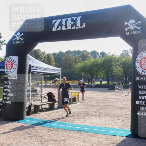 08.09.2024 - Stadtparktriathlon Luisa Fischer http://msf.ph/oto/7032649 08.09.2024 09:53:13 Ziel 120, 122, 158 meine-sportfotos.de