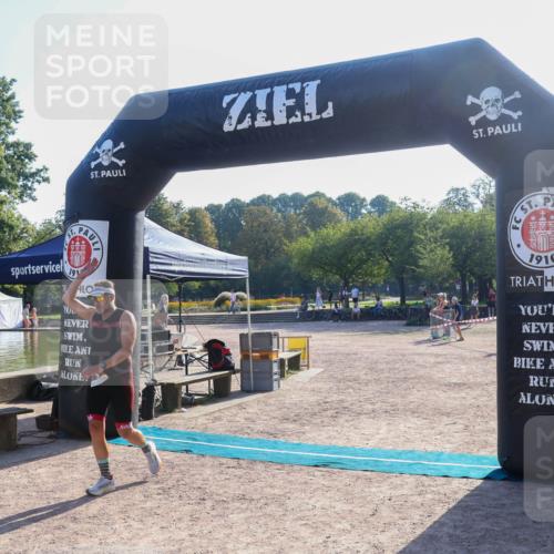 08.09.2024 - Stadtparktriathlon Luisa Fischer http://msf.ph/oto/7032882 08.09.2024 09:56:33 Ziel 16 meine-sportfotos.de