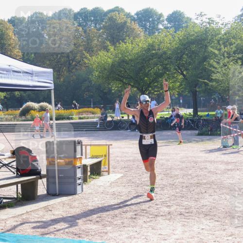 08.09.2024 - Stadtparktriathlon Luisa Fischer http://msf.ph/oto/7032894 08.09.2024 09:56:42 Ziel 98, 123 meine-sportfotos.de