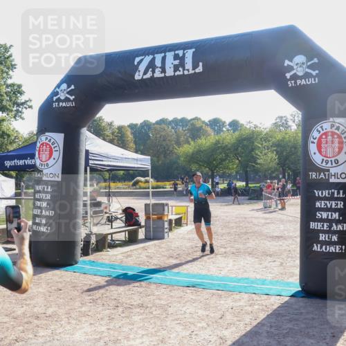 08.09.2024 - Stadtparktriathlon Luisa Fischer http://msf.ph/oto/7032944 08.09.2024 09:57:44 Ziel 113, 127 meine-sportfotos.de