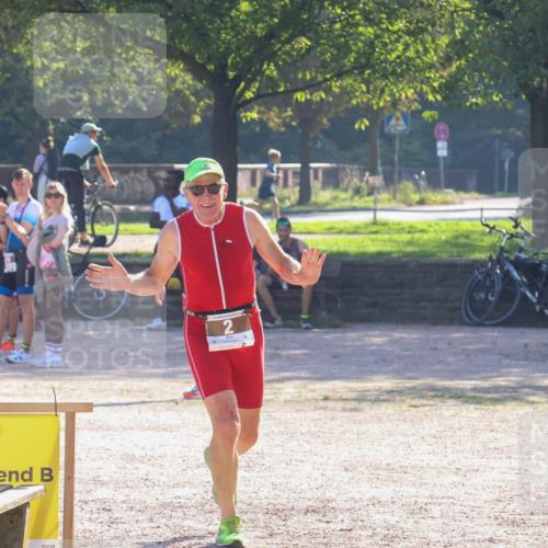 08.09.2024 - Stadtparktriathlon Luisa Fischer http://msf.ph/oto/7033243 08.09.2024 10:08:39 Ziel 2 meine-sportfotos.de