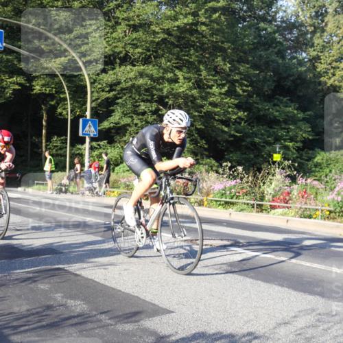 08.09.2024 - Stadtparktriathlon Zöllner http://msf.ph/oto/7038418 08.09.2024 08:51:15 Radfahren 20, 33, 71, 77, 80, 83 meine-sportfotos.de