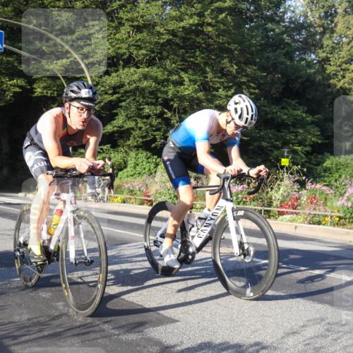 08.09.2024 - Stadtparktriathlon Zöllner http://msf.ph/oto/7038426 08.09.2024 08:51:29 Radfahren 25, 26, 89 meine-sportfotos.de