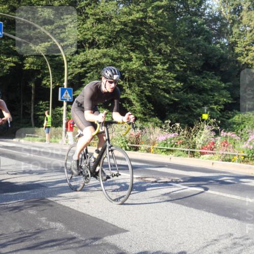 08.09.2024 - Stadtparktriathlon Zöllner http://msf.ph/oto/7038562 08.09.2024 08:56:47 Radfahren 32, 47, 56, 62 meine-sportfotos.de