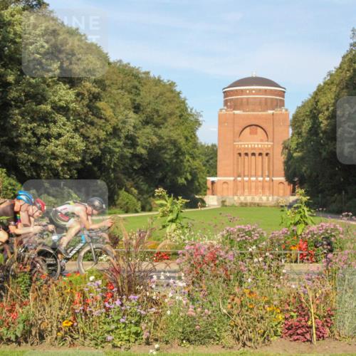 08.09.2024 - Stadtparktriathlon Zöllner http://msf.ph/oto/7038633 08.09.2024 09:10:08 Radfahren 10, 20, 69, 71, 98 meine-sportfotos.de