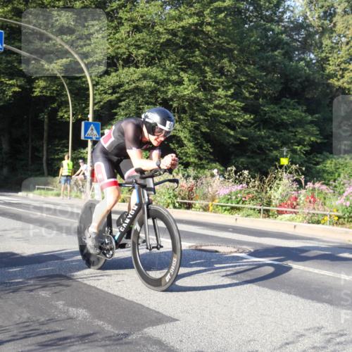 08.09.2024 - Stadtparktriathlon Zöllner http://msf.ph/oto/7038659 08.09.2024 08:59:36 Radfahren 60, 69, 87 meine-sportfotos.de