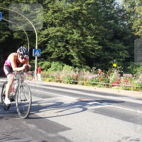 08.09.2024 - Stadtparktriathlon Zöllner http://msf.ph/oto/7038990 08.09.2024 09:09:01 Radfahren 99 meine-sportfotos.de