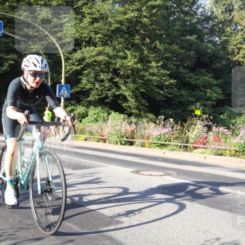 08.09.2024 - Stadtparktriathlon Zöllner http://msf.ph/oto/7039080 08.09.2024 09:10:38 Radfahren 8, 41, 131 meine-sportfotos.de