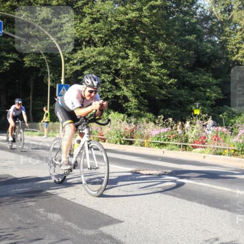 08.09.2024 - Stadtparktriathlon Zöllner http://msf.ph/oto/7039143 08.09.2024 09:12:07 Radfahren 17, 60, 151 meine-sportfotos.de