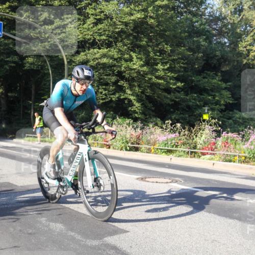 08.09.2024 - Stadtparktriathlon Zöllner http://msf.ph/oto/7039777 08.09.2024 09:32:07 Radfahren 124 meine-sportfotos.de
