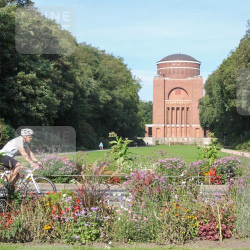 08.09.2024 - Stadtparktriathlon Zöllner http://msf.ph/oto/7040032 08.09.2024 09:53:50 Radfahren 194, 216 meine-sportfotos.de